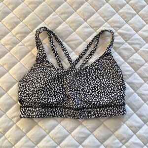 Lululemon Racerback sports bra black & white pattered size 6